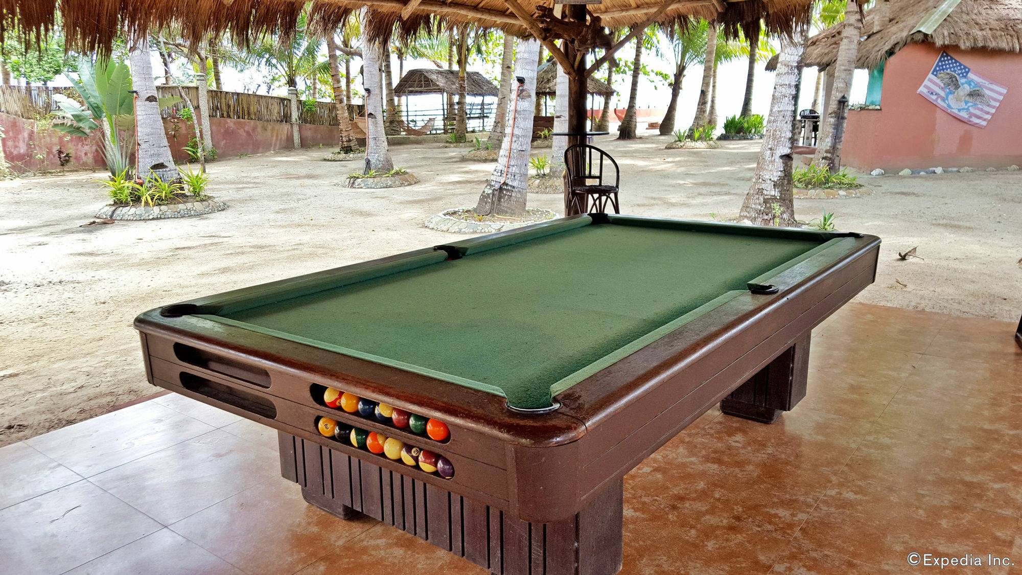 Cooper'S Beach Resort Lucbuan Exterior foto